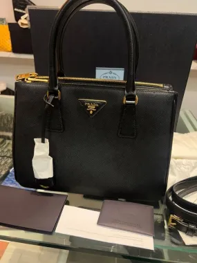 1BA863 Saffiano leather Galleria tote shoulder bag black
