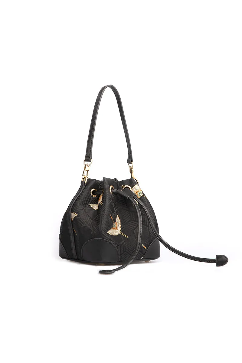 Aiviin | Black Wonder Woman Bucket Bag