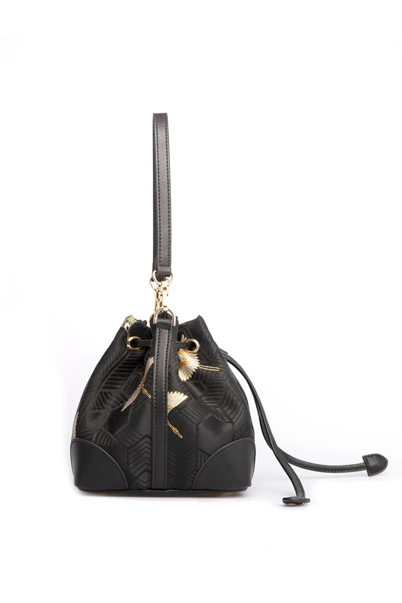 Aiviin | Black Wonder Woman Bucket Bag