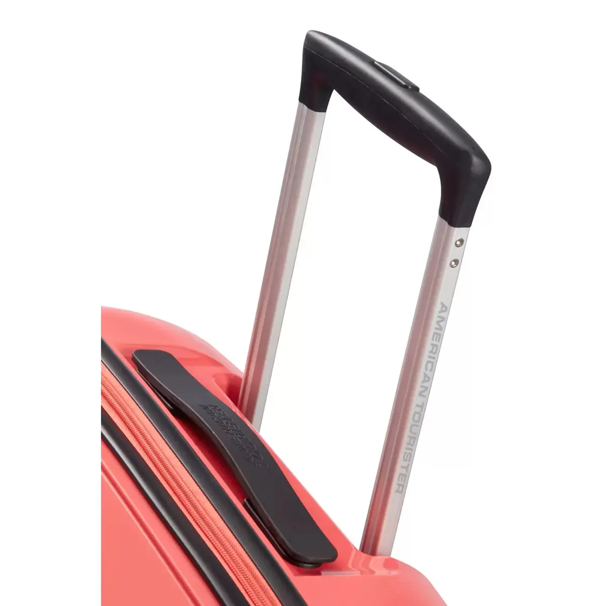 American Tourister Summer Splash 3 Piece Hardside Luggage Set (Coral Pink)