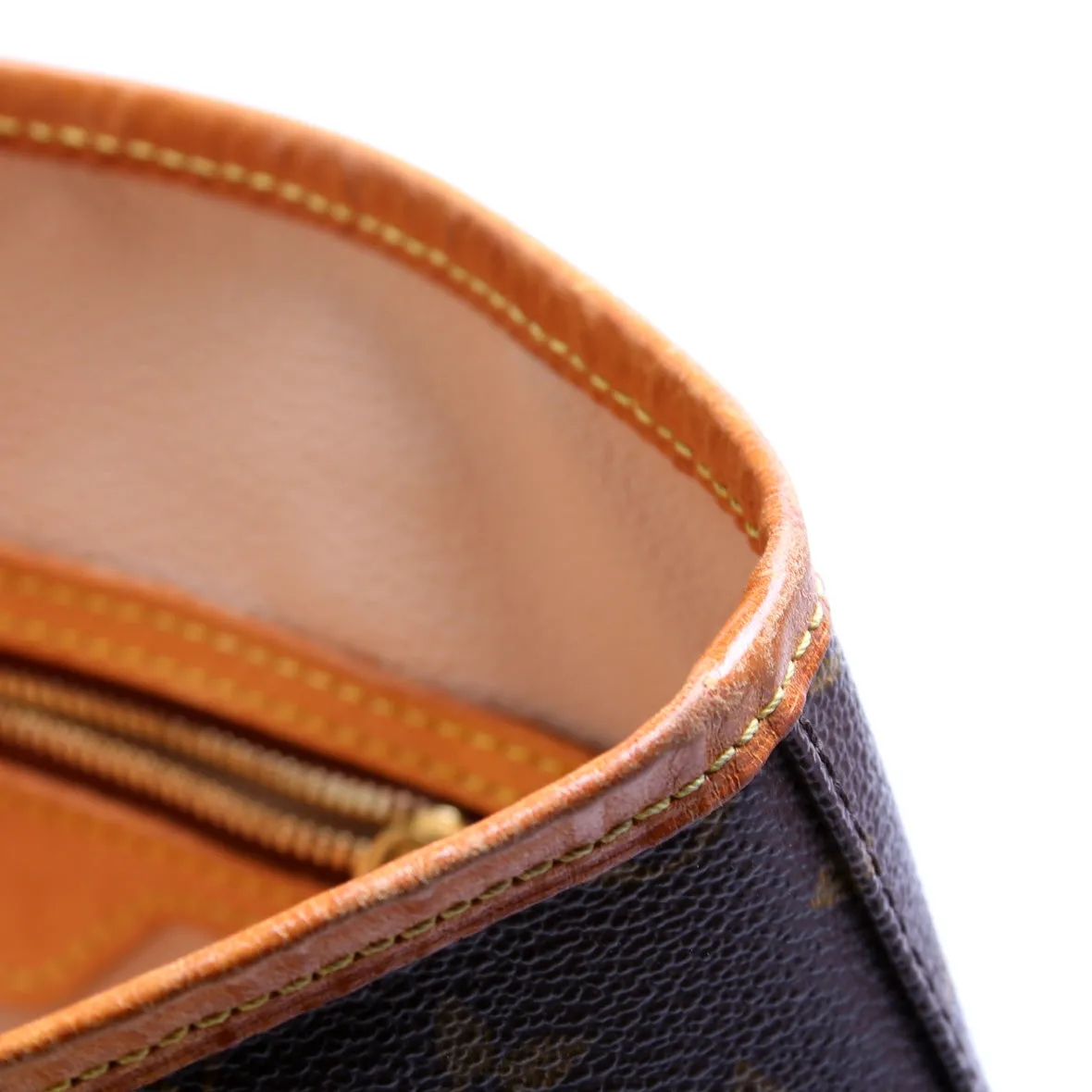 Bucket PM Monogram