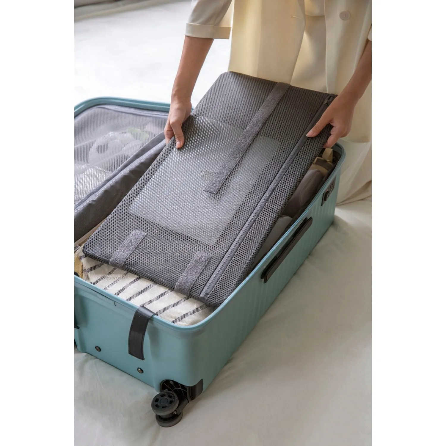 Echolac Celestra Supertrunk 26" Medium Luggage