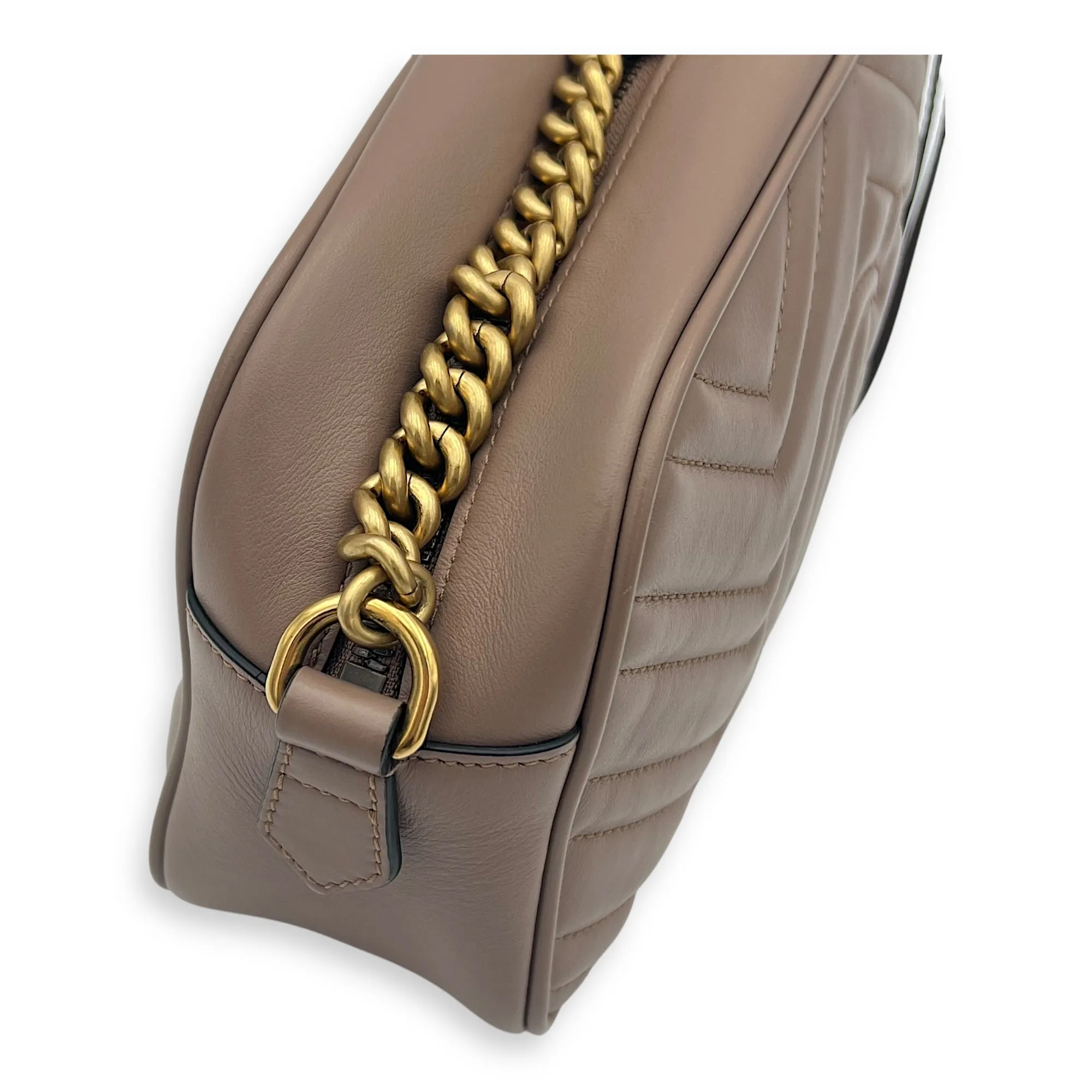 GG Marmont Small Beige Crossbody Bag in Calfskin, Gold hardware