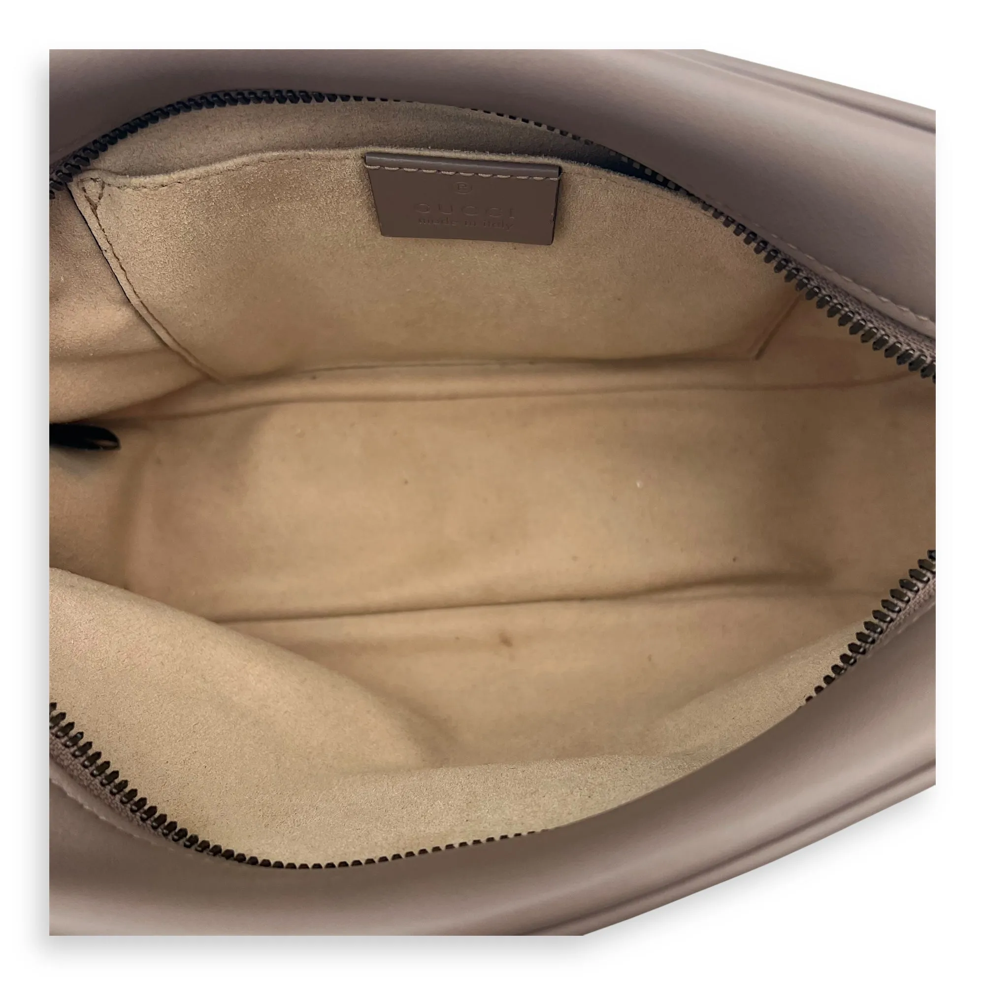 GG Marmont Small Beige Crossbody Bag in Calfskin, Gold hardware